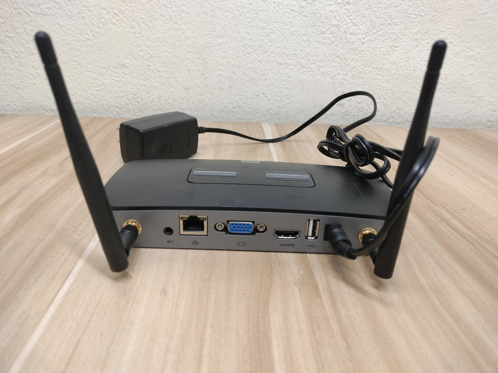 Barco R9861008 Clickshare Wireless Presentation System w/ Adapter