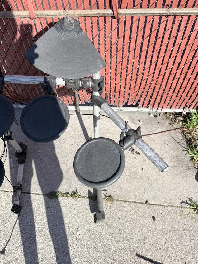 Yamaha DTXPLORER Electronic Drum Set With Trigger Source Module & Wires