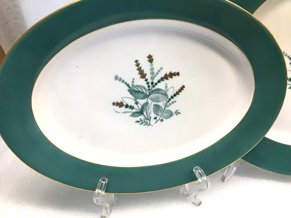 ROB8 by Royal Bayreuth 26 Assorted Pieces