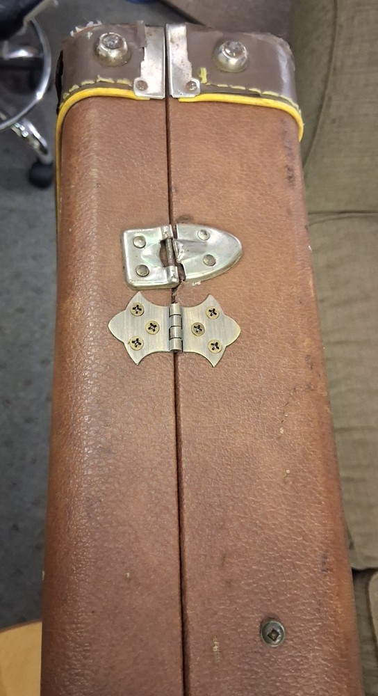 1989 Gibson Explorer Hard Case Brown