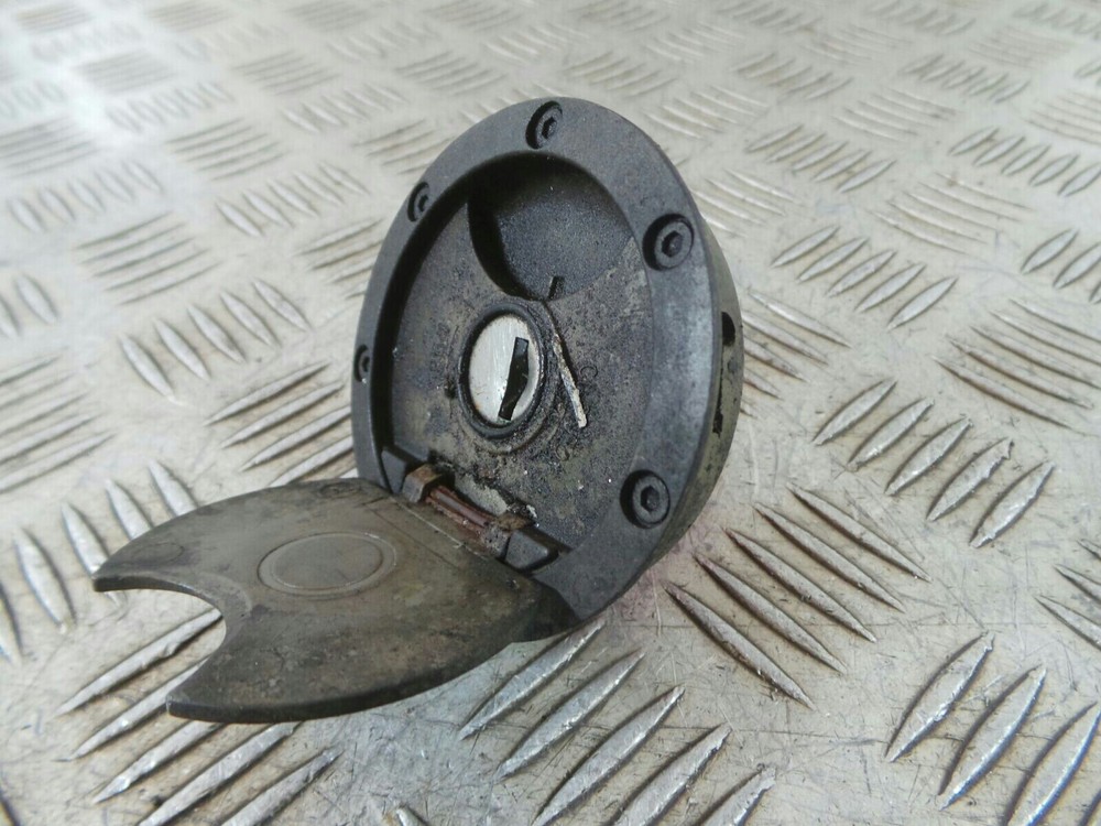 2010 YAMAHA YQ Lock Set