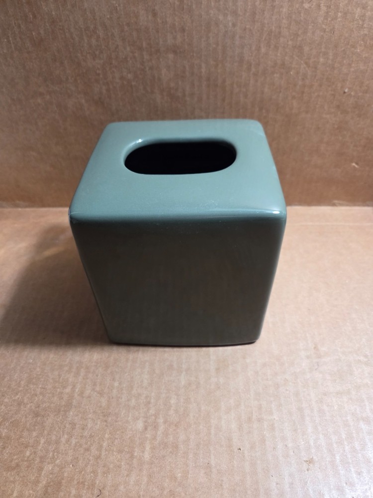 Tissue Cover Square Ceramic Nobility Sage Green