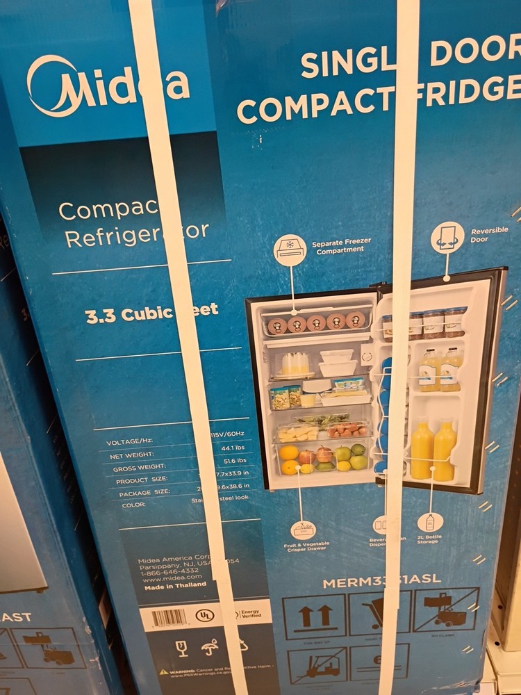 Midea 3.3 cu ft Compact Refrigerator Freestanding, Silver, Reversible Door