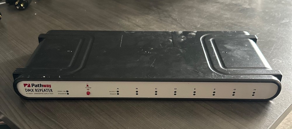 Pathway Connectivity DMX Repeater/Opto Splitter 9014
