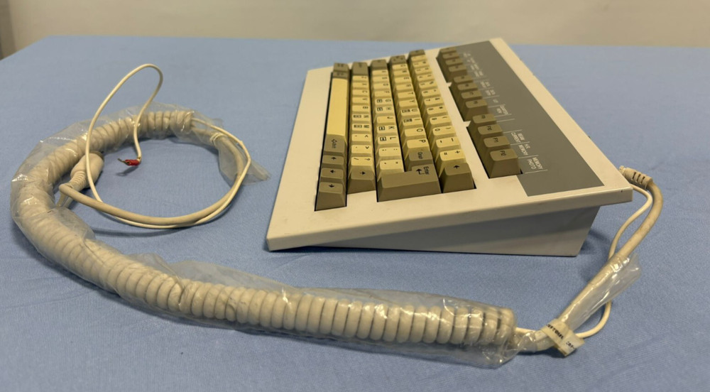 Hitachi SEM Scanning Electron Microscope S-2460N Keyboard