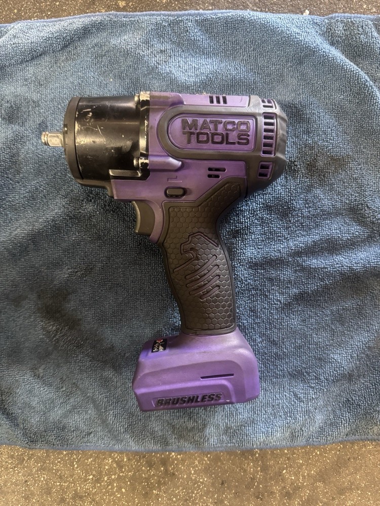 Matco Tools 3/8 Impact Wrench + 1 battery