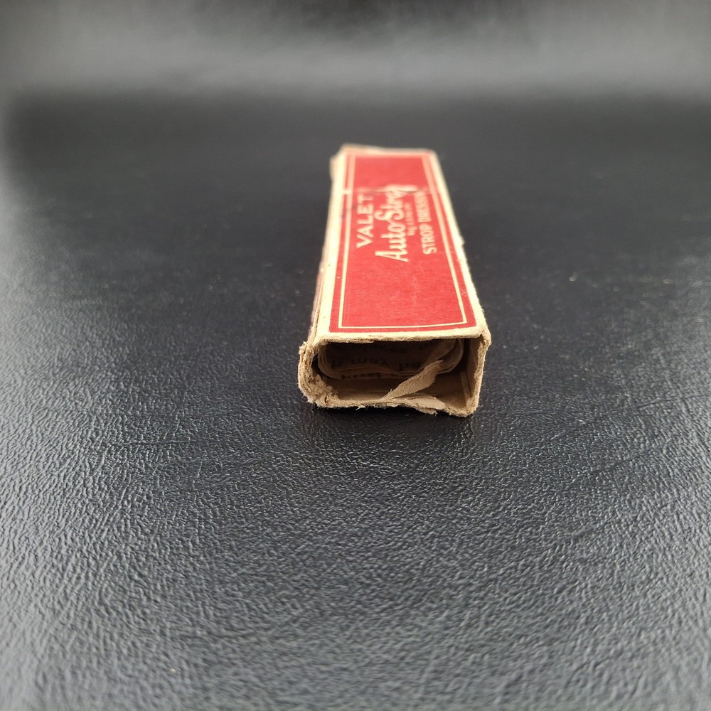 Vintage Auto Strop Strop Dressing In Original Box With Original Instructions.