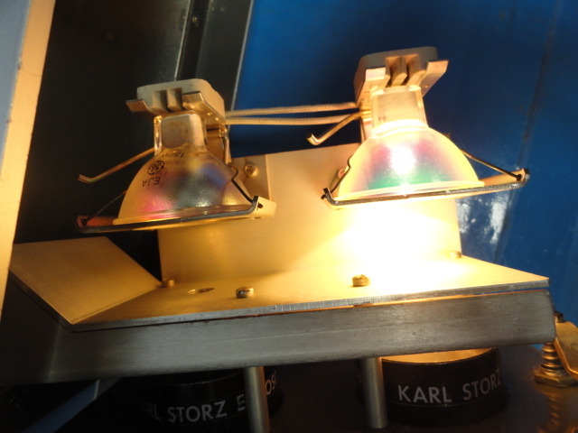KARL STORZ 483C TWIN COLD LIGHT SOURCE / ILLUMINATOR (10841)