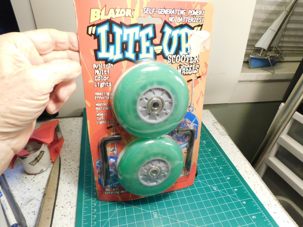 Blazor Light Up Self Generating 2pk- Kick Scooter Wheels Amazing Effects w/Tools