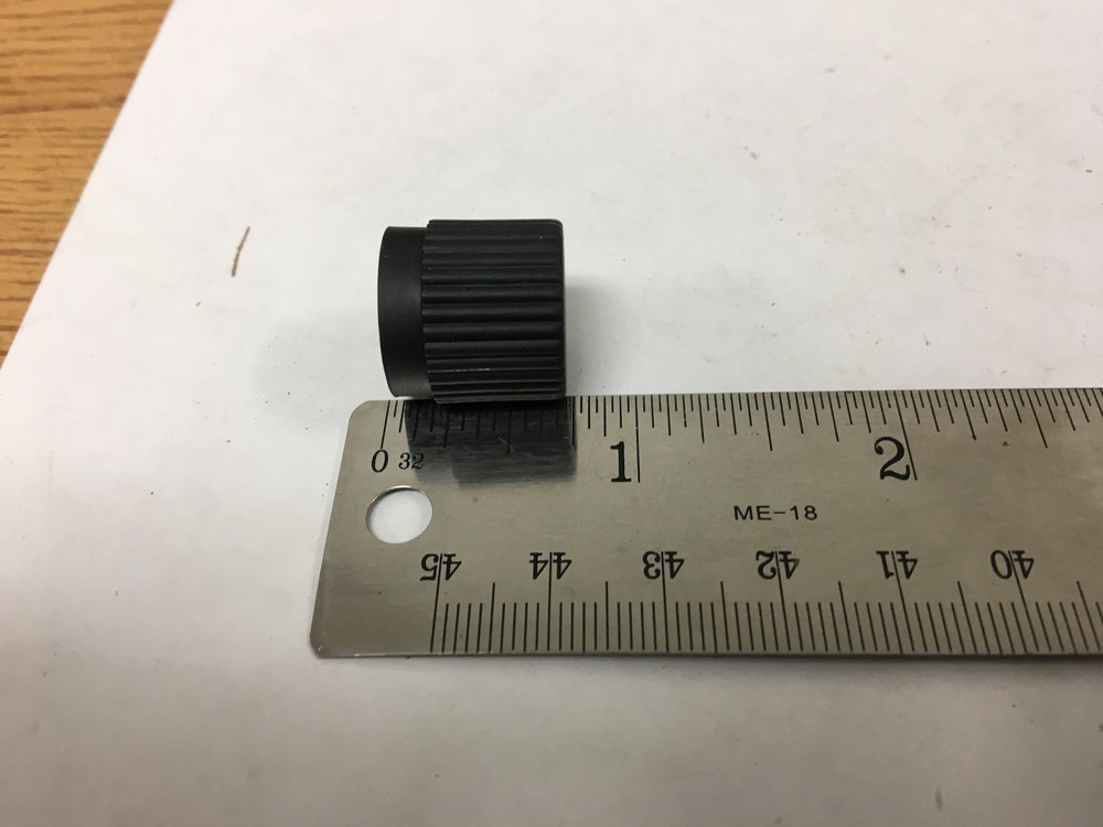 Raytheon Control Knobs MS91528-1D2BC aka 70-2CB-2G Concentric Skirted Round