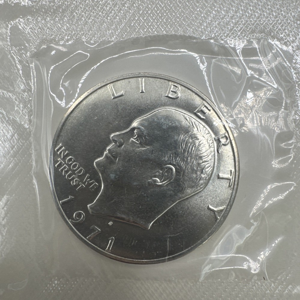 Uncirculated 1971 S Silver Eisenhower Dollar in Cello plus token