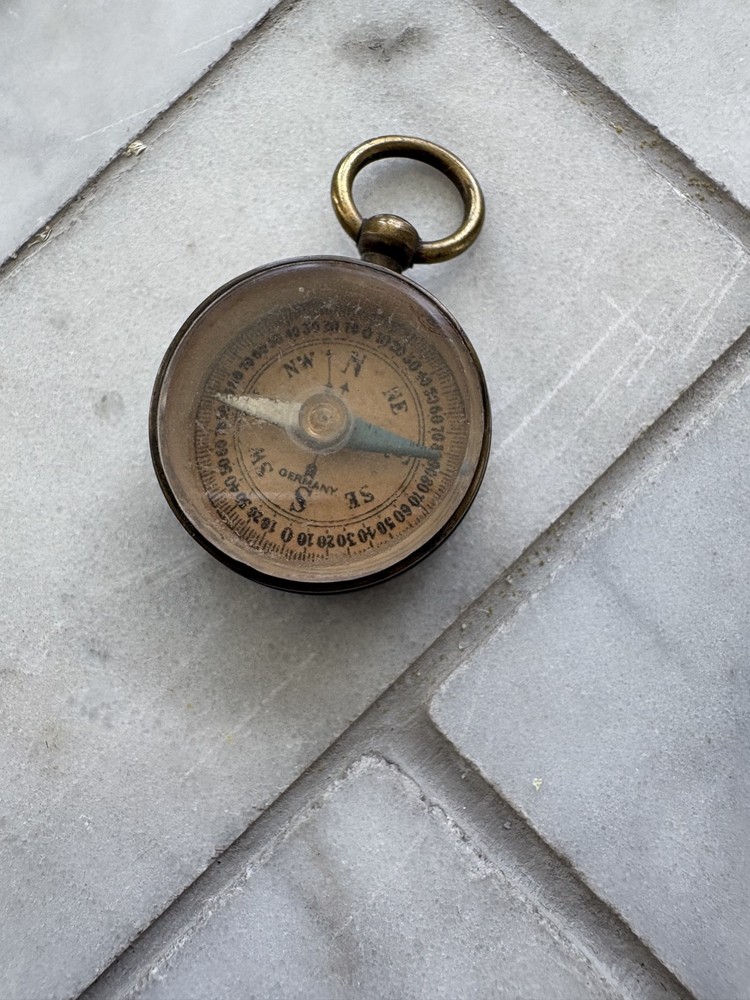 1940s Vintage Compass