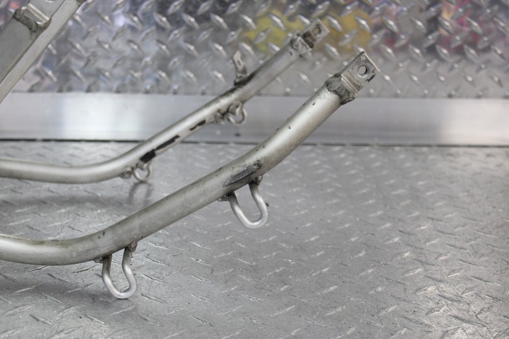 2000 SUZUKI GSXR600 REAR SUBFRAME BACK SUB FRAME