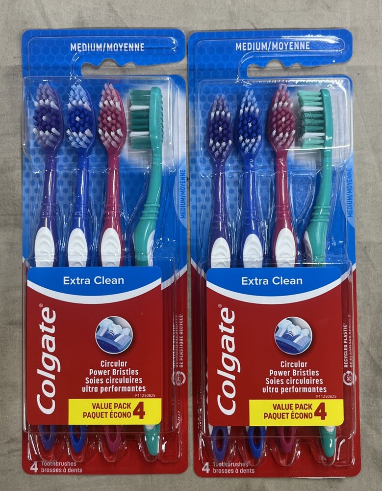 2 Pack Colgate Extra Clean Toothbrushes (Medium) - 8 Toothbrushes