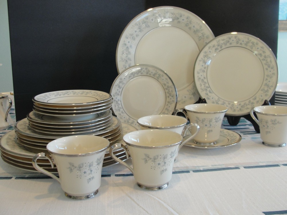 LENOX WINGSONG 5 - 5 PIECES SETTING 25 PIECES