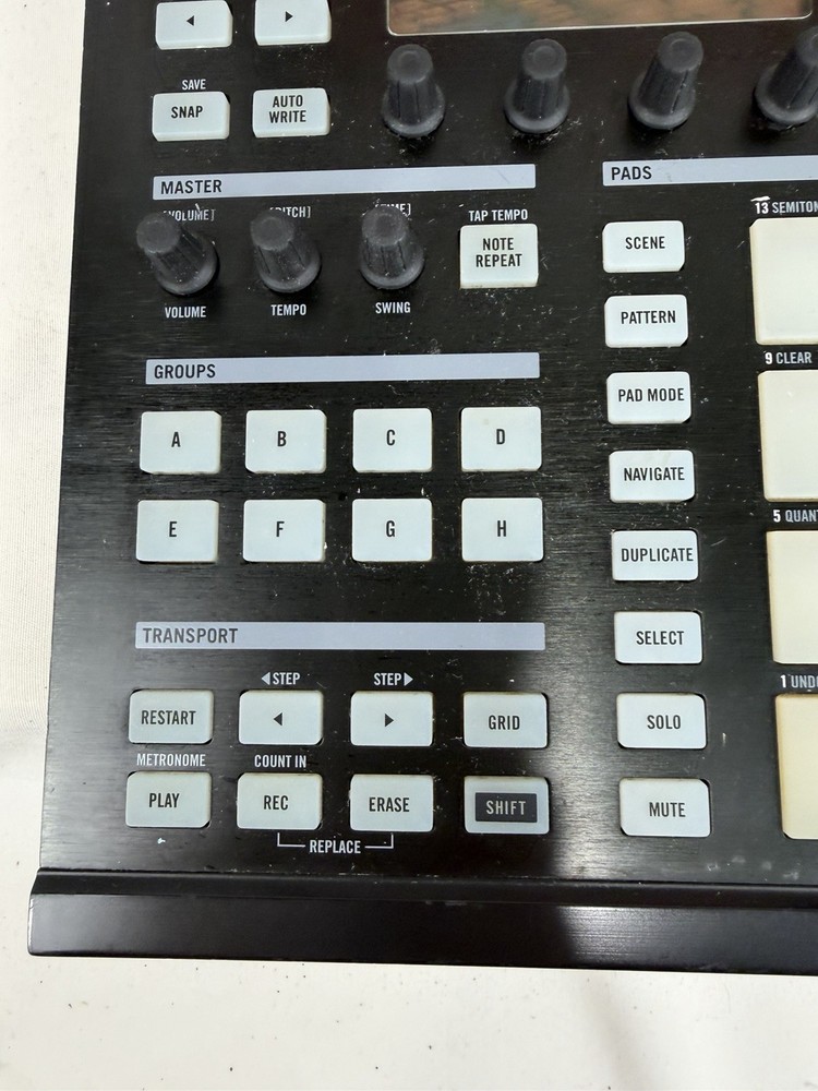 Maschine Groove Production Studio - with Box & book
