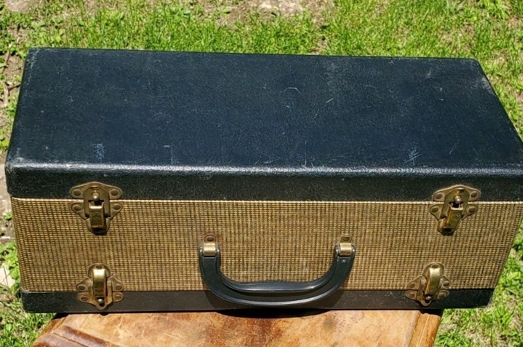 Vintage Original Airequipt Storage Case 16" x 7" x 6"