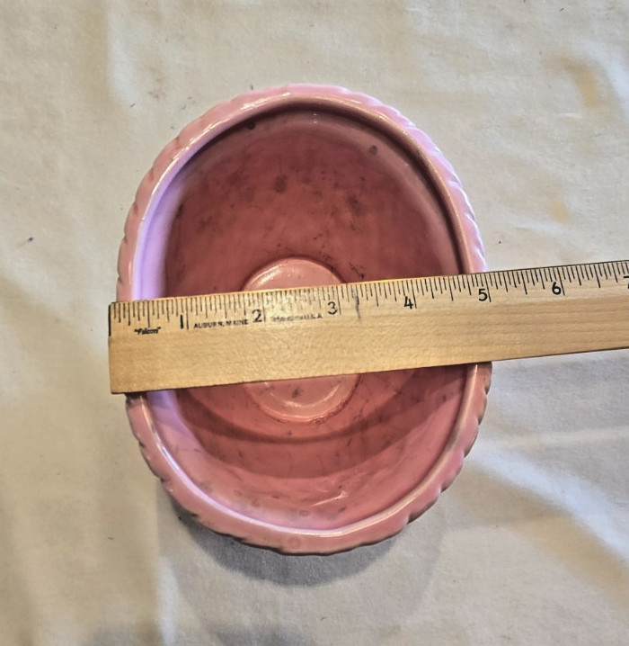 Basketweave Pattern Planter/Vase Pink
