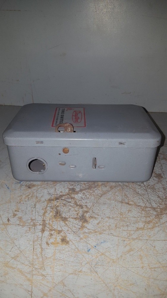 Dayton Time Switch, T1905-8
