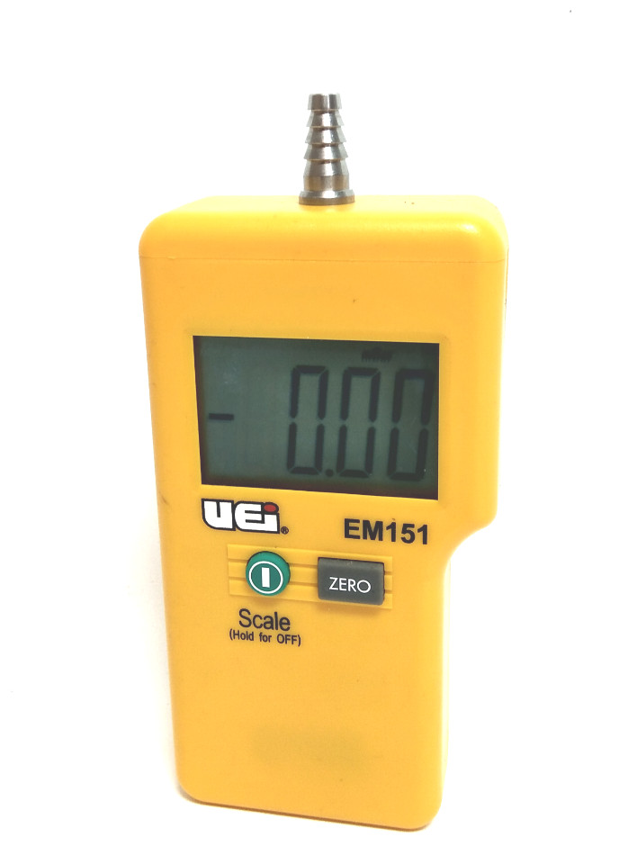 UEI EM151 Single Input Differential Electronic Manometer