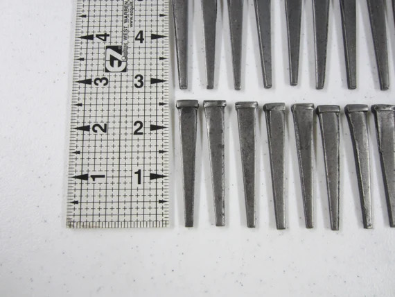 21 Blunt End Project Nails 2 1/2" Long