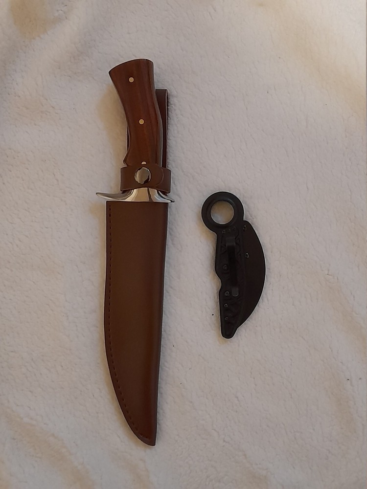 2 Knife Gift Set Bowie Leather Sheath + Folding Karambit Camping Tool