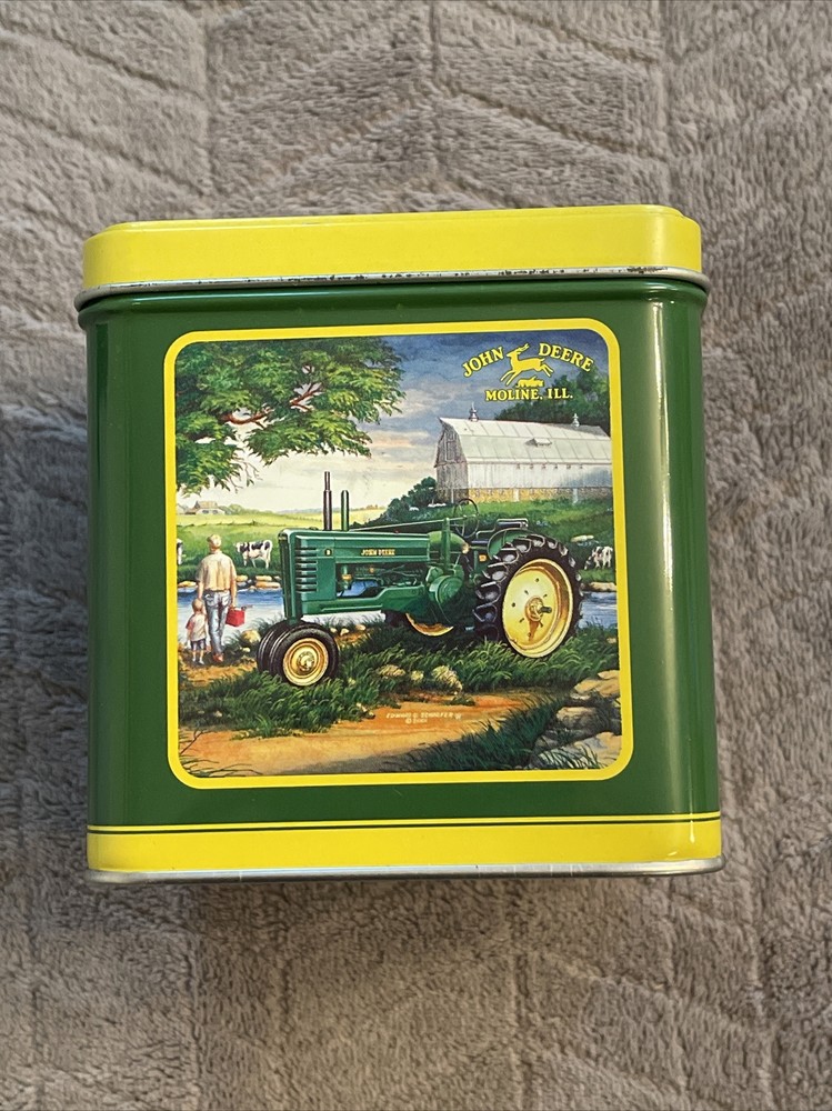 John Deere 2005 Spring Cube Tin Collector’s Tin