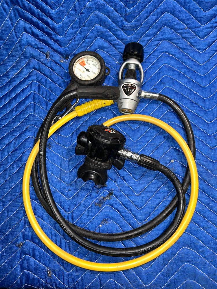 Aqualung Titan Regulators 2 Regs (Package Deal)