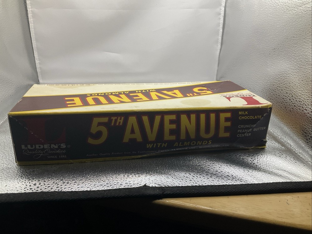Vintage 5th Avenue Candy Box & Lid