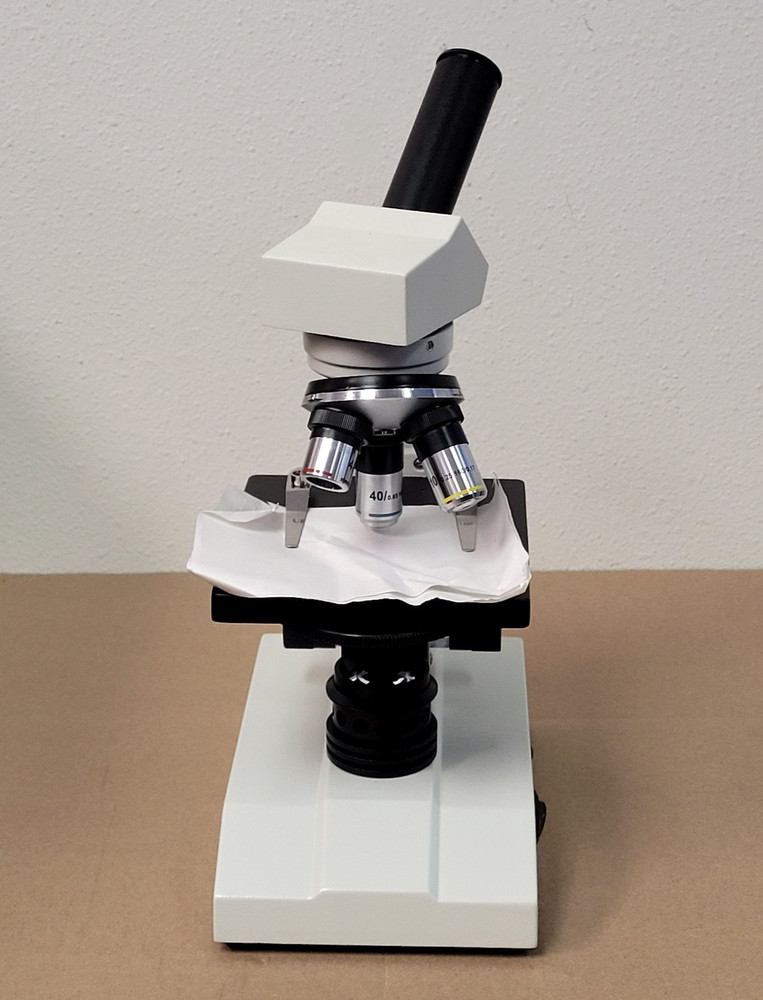 MONOCULAR MICROSCOPE WITH 3 OBJECTIVES 4X 10X 40X