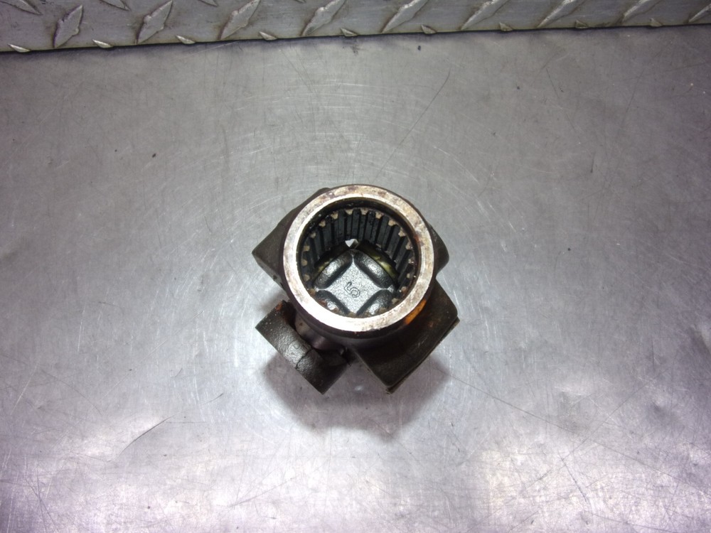 975 B SUZUKI BOULEVARD C50 2007 OEM DRIVE U JOINT