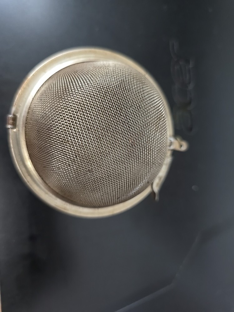 #2 Winco -  2 3/4 in Tea Infuser Ball