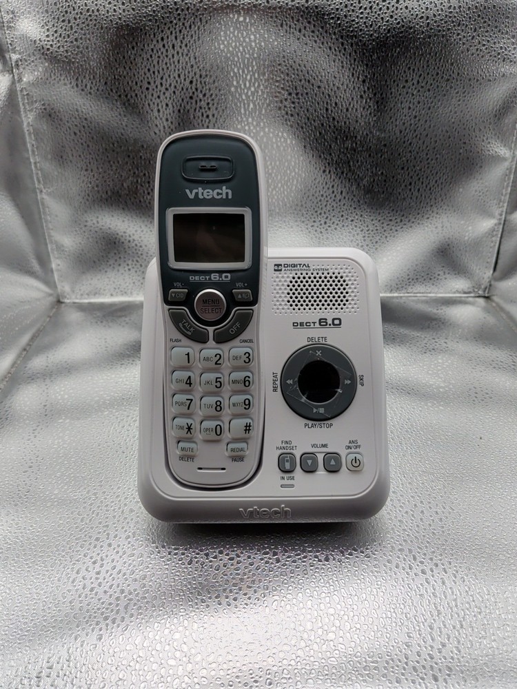 VTech CS6229- Cordless Phone Digital Answering Machine - 00759