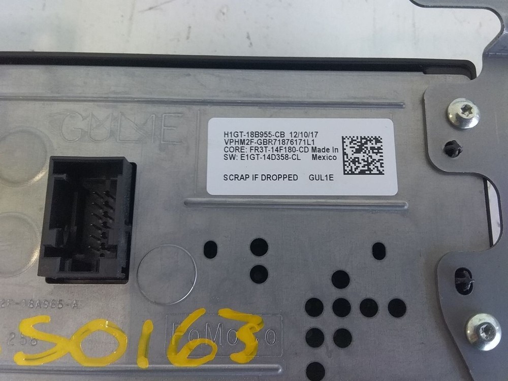 2016-2018 Ford Edge Center Dash Mounted 4.2" Display Screen