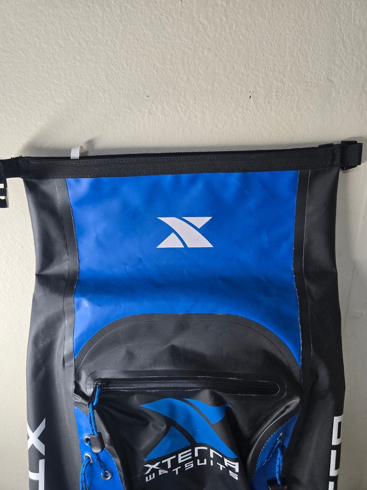 XTERRA WETSUITS Waterproof Backpack with Roll Top Closure Black Blue