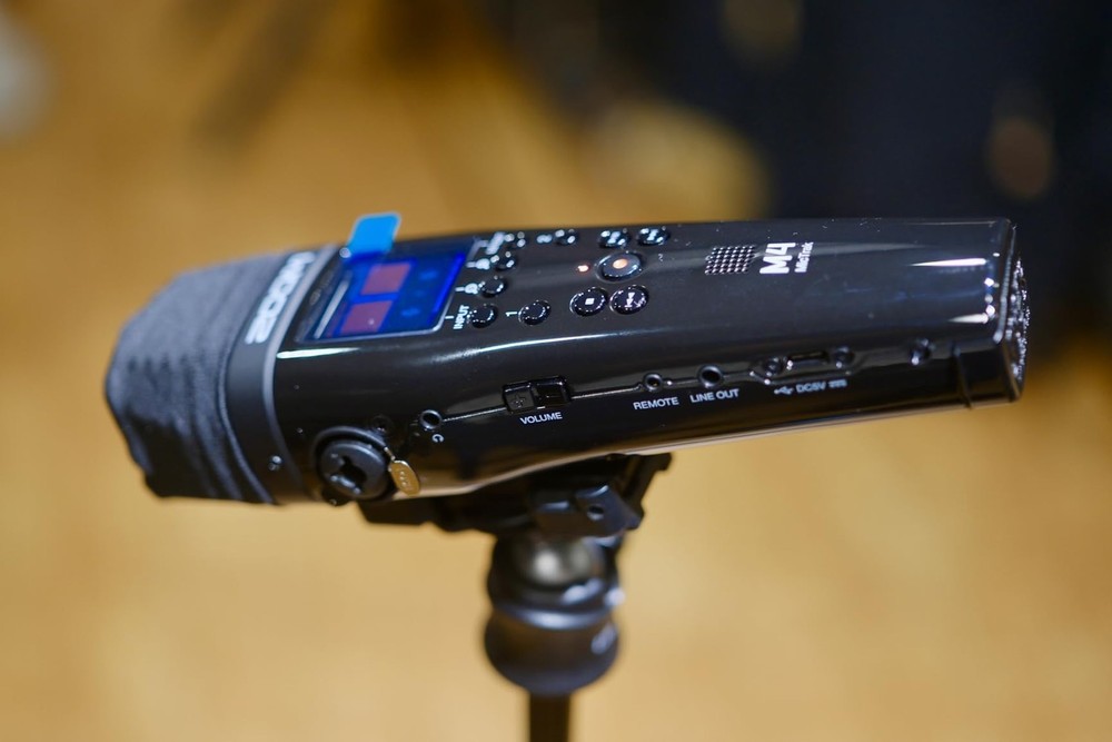 Zoom M4 4-track recorder with built-in timecode generator, 32-bit float support