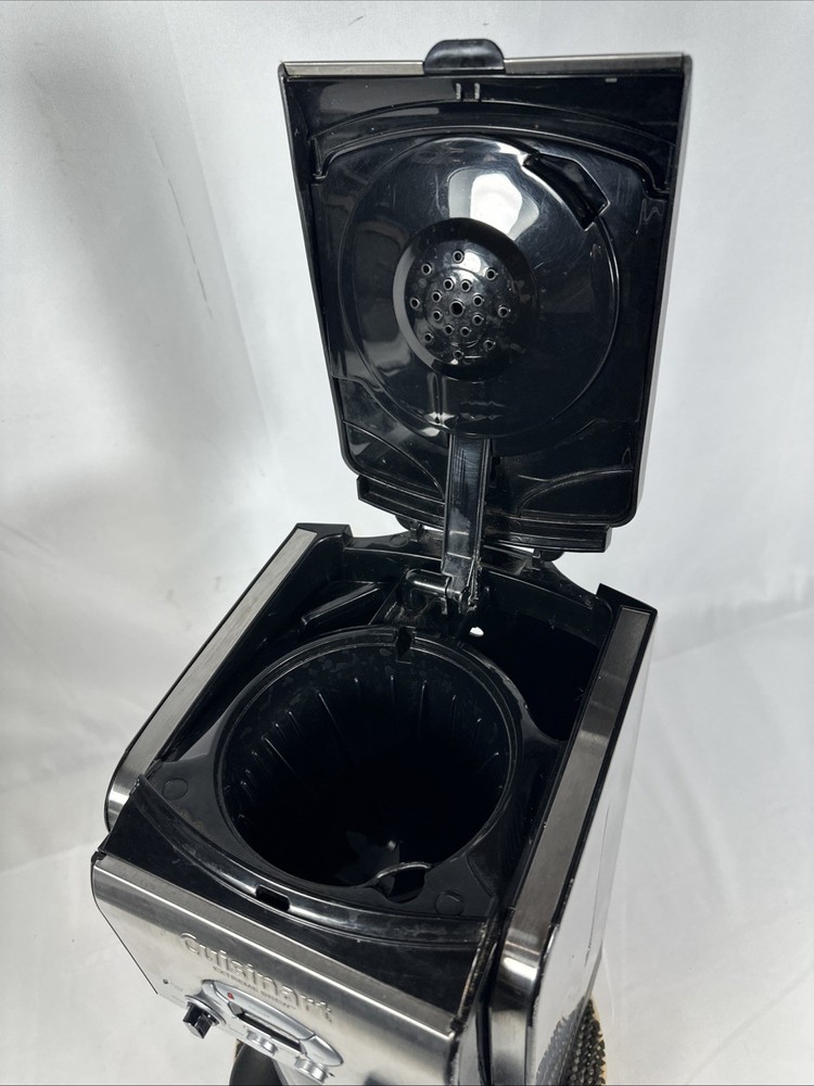 Cuisinart DCC-2650 Extreme Brew 12-Cup Programmable Coffee Maker Silver & Black