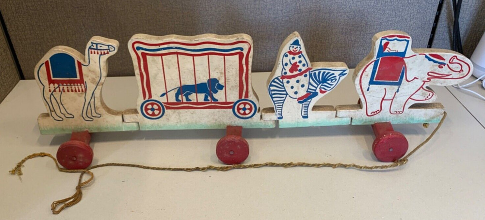 Vintage Pull Behind Circus Zoo Toy 1940s/50s