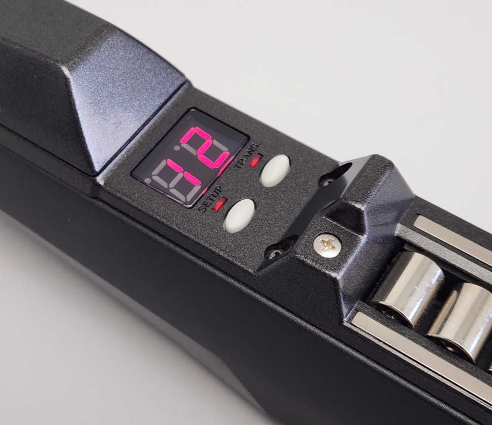 Akai EWI 5000 Electronic Wind Instrument / MIDI Controller Black w/ Case, Tested