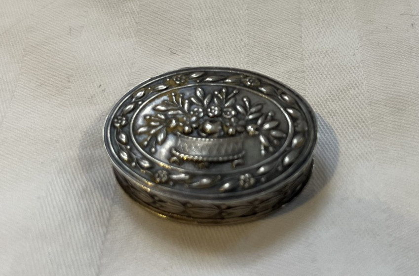 Antique Elaborate 800 Silver Small Flowers Box - Beautiful