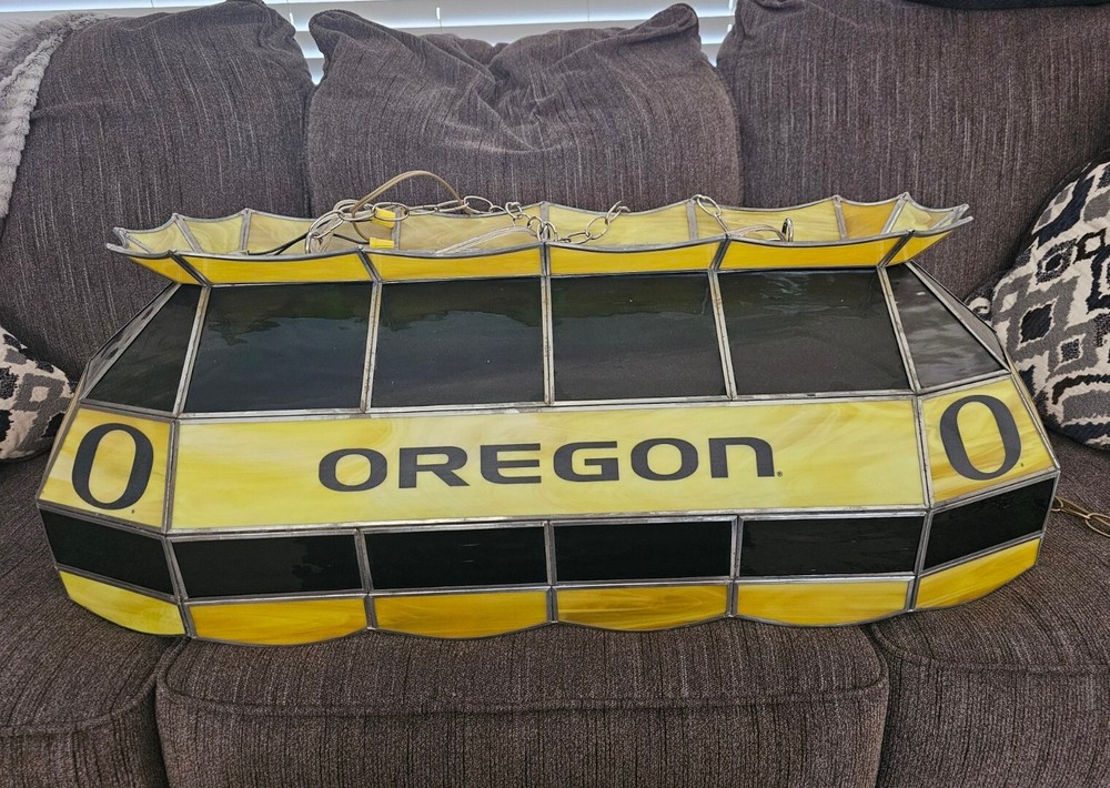 Vintage Oregon Ducks Pool Table Lamp Light Works Has Chain Pull Cord Switch Plug