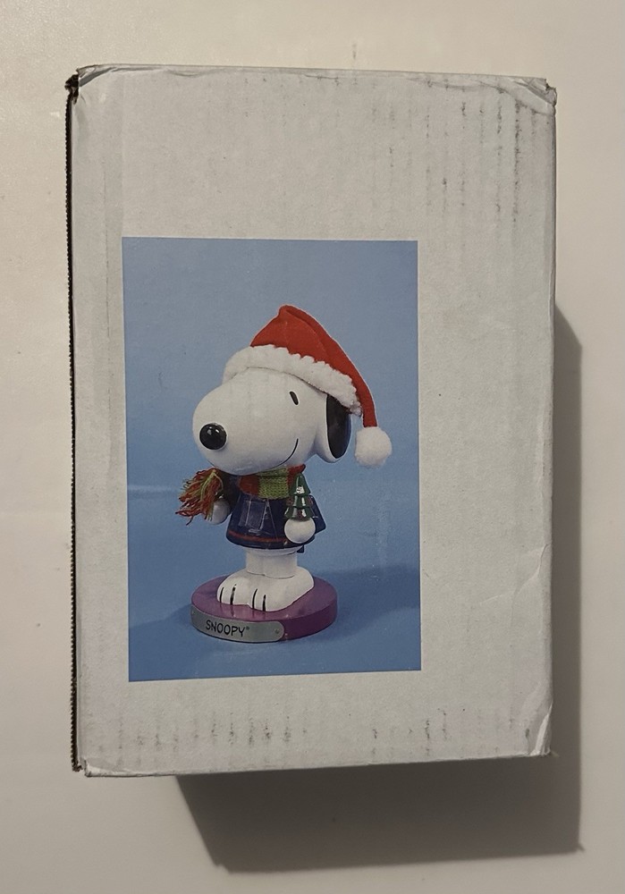 Peanuts Kurt Adler PN6801L Snoopy Nutcracker
