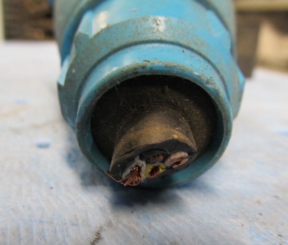 MELTRIC DSN20 PLUG 20A, TYPE 4X