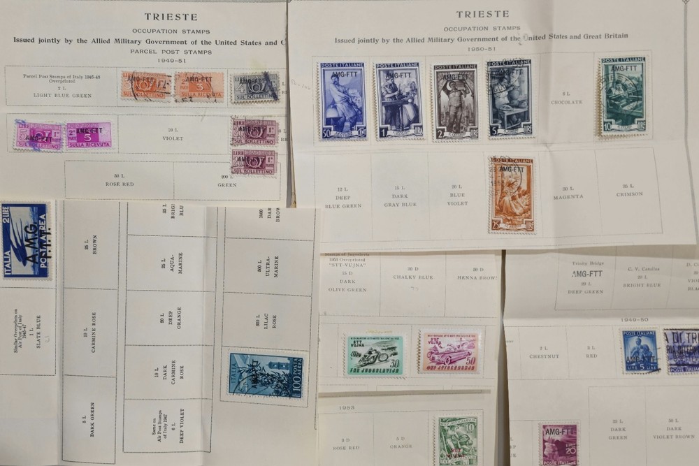 Vintage International Trieste Stamps #0420