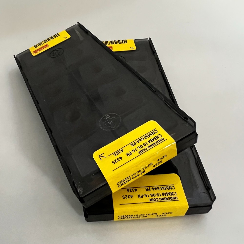 10Pcs/BOX Sandvik CNMM190616-PR 4325