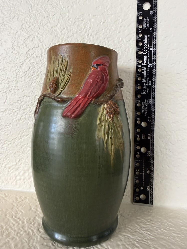 Ephraim Faience Pottery Eyecatcher Vase 2019 ltd ed cardinal FREE priority ship