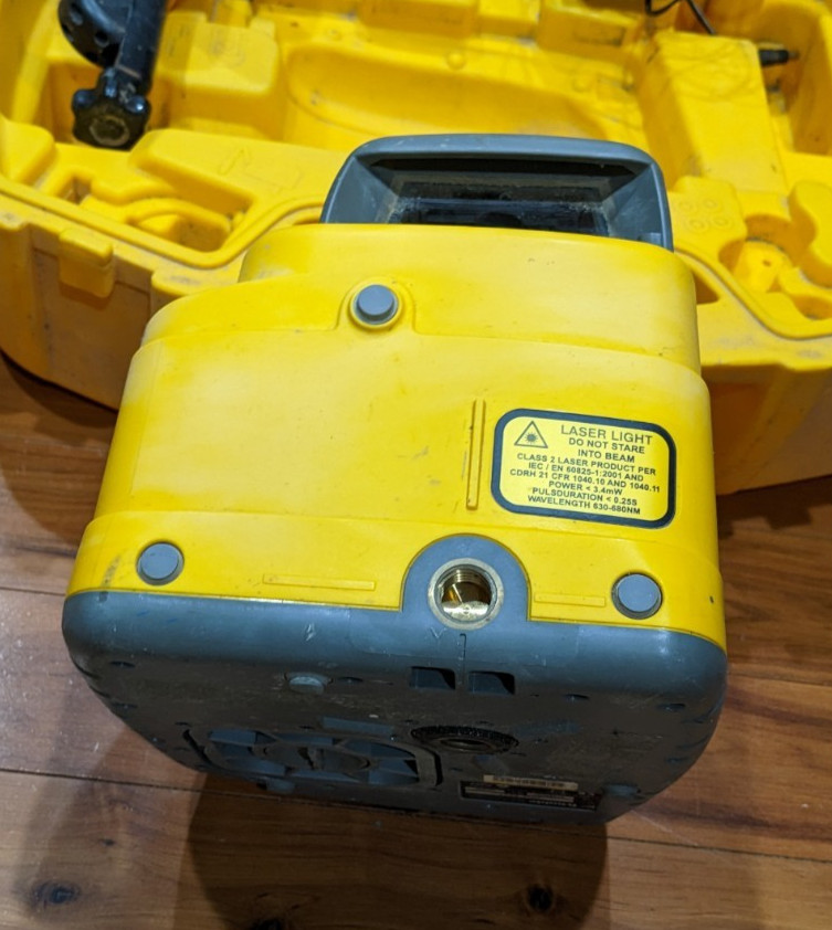 Spectra Precision Laser LL400 Used