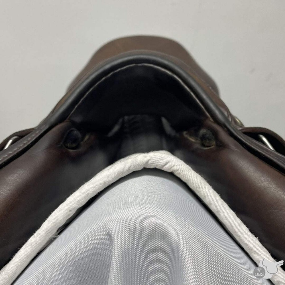 Prestige 17" M DX Jumping Saddle