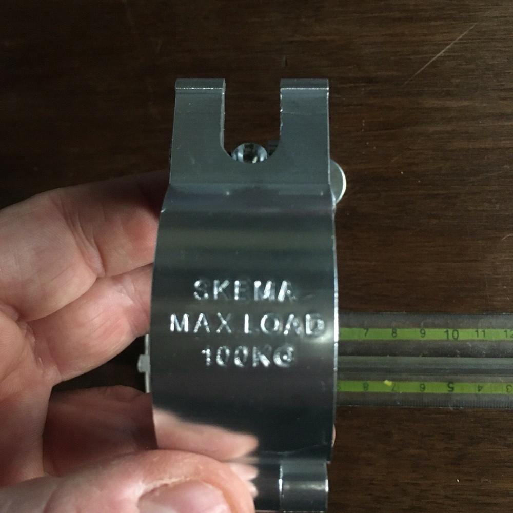 10 SKEMA Clamps Hooks Max Load Load 100kg