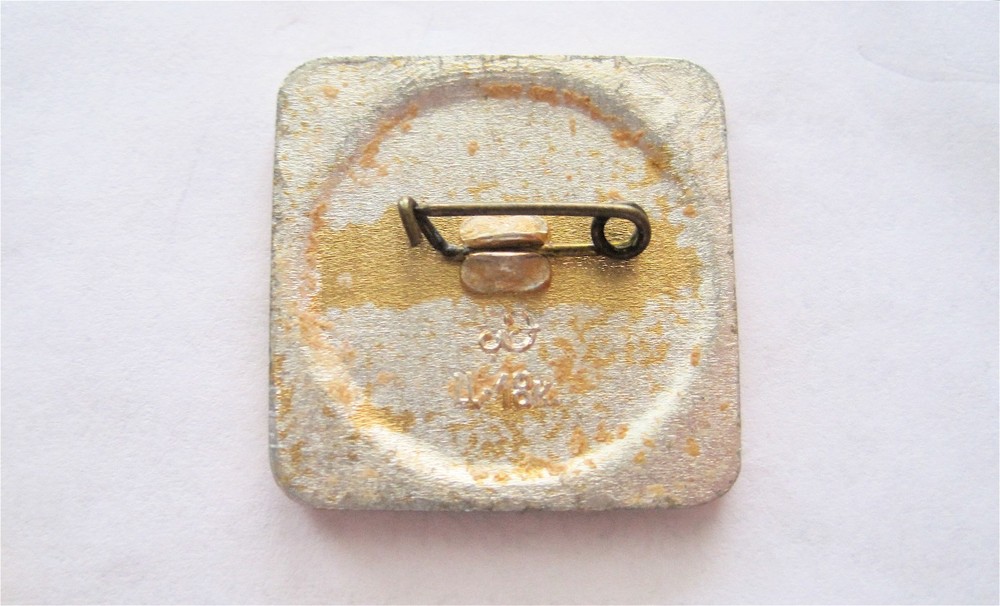 SPORT PINS WRESTLING PIN